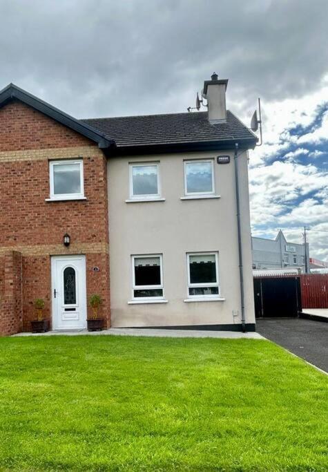 Lily's Town House Holiday home Buncrana